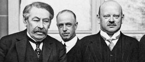 Der damalige Außenminister Gustav Stresemann (rechts), hier mit seinem französischen Amtskollegen Aristide Briand, auf einem undatierten Foto.