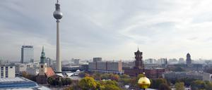 Luftaufnahme der Berliner Skyline am Lustgarten in Berlin.