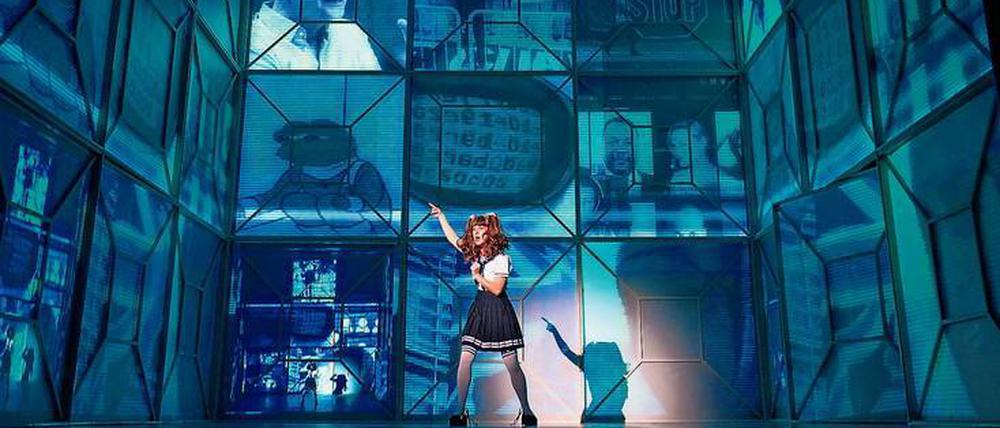 Julia Schubert versucht vergeblich die verschiedenen Plattformen ideologisch zu ordnen.