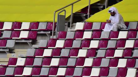 Bei der Leichtathletik-WM bleiben im Khalifa International Stadium viele Plätze leer.
