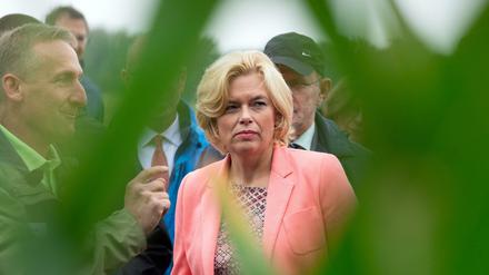 Umringt von Interessensvertretern: Julia Klöckner. 