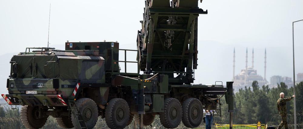 Es geht um Stromaggregate für „Patriot“-Batterien, wie sie auch die Bundeswehr einsetzt.