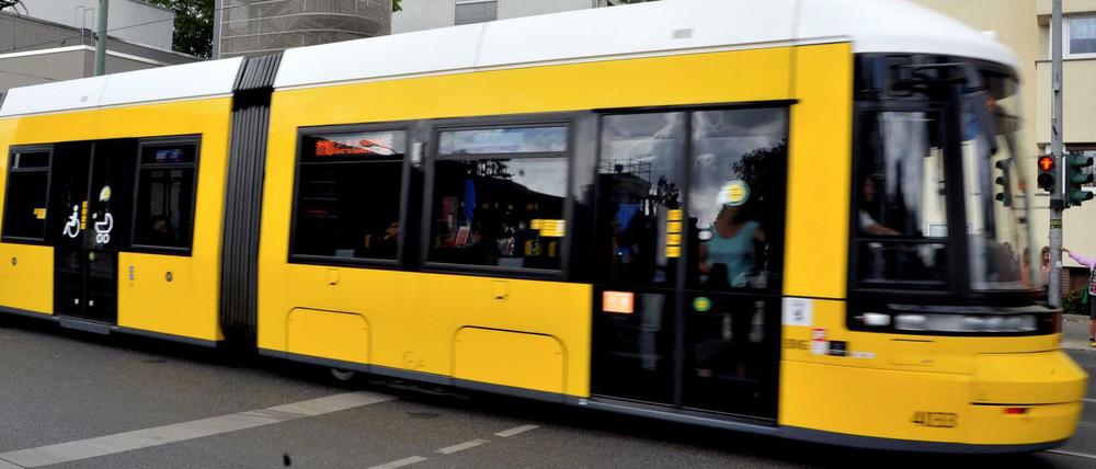 Ziel von Angriffen: eine Straßenbahn der BVG (Symbolbild).