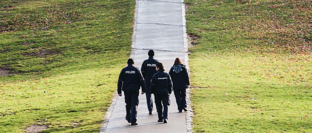 Viel wurde probiert und verworfen - die Politik steht mit dem Rücken zur Wand.