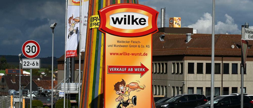 Blick auf die Produktionsgebäude des Fleischherstellers Wilke Wurstwaren.