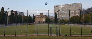 Auf dem Lilli-Henoch-Sportplatz am Anhalter Bahnhof spielt der BSV Al-Dersimspor. 