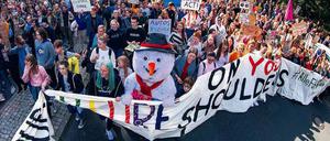 Auf der Straße. An Klimademos nehmen viele Studierende und Wissenschaftler teil. 