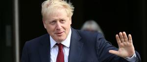 Conservative Party Conference Prime Minister Boris Johnson leaves the The Midland hotel during the second day of the Conservative Party Conference being held at the Manchester Convention Centre. Picture dated: Monday September 30, 2019. Photo credit should read: Isabel Infantes / EMPICS Entertainment. PUBLICATIONxINxGERxSUIxAUTxONLY Copyright: xIx 45709126