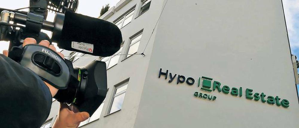 Fass ohne Boden. Die HRE und ihre Bad Bank werden noch Jahrzehnte mit Verlust weitermachen. 