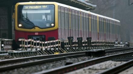 Wenn die S-Bahn nicht regelmäßig pünktlich ist, bekommt sie weniger Geld vom Land Berlin.