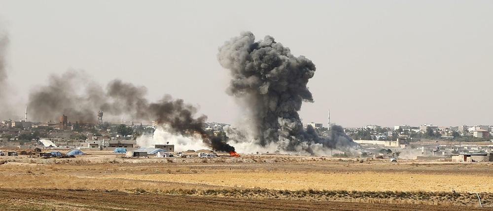 Rauchwolke am 12. Oktober 2019 über der nordsyrischen Stadt Ras al-Ain.