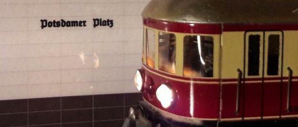 Die Ausstellung findet in der Gustav-Heinemann-Oberschule statt.