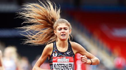 Mit wehender Mähne. Konstanze Klosterhalfen schwärmte vom Nike Oregon Projekt. Nun wurde es eingestellt.