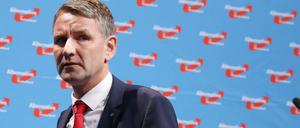 Schwere Vorwürfe gibt es namentlich gegen den AfD-Politiker Björn Höcke.