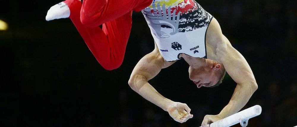 Fataler Fehler. Lukas Dauser hatte einen Abgang an seinem Spezialgerät und damit keine Chance mehr auf einen Platz auf dem Treppchen.