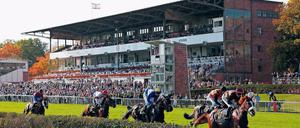 Der letzte Ritt. Am Sonntag ging es in Hoppegarten noch einmal rund.