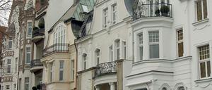 Der Immobilienkauf gilt als beliebtes Mittel, um Geld zu waschen. Hier Wohnhäuser am Rheinufer in Düsseldorf-Oberkasseln.