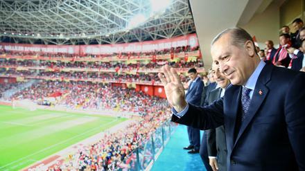 Für Recep Tayyip Erdogan haben Fußball und Politik viel gemeinsam.