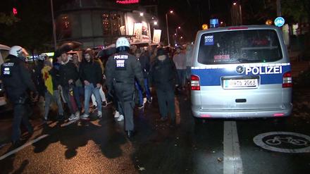 Kurden demonstrieren am Mittwoch in Bottrop gegen den türkischen Einmarsch in Syrien.