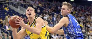 Albas Luke Sikma (l.) fand mit seinem Team nur zu Beginn nicht so richtig ins Spiel.