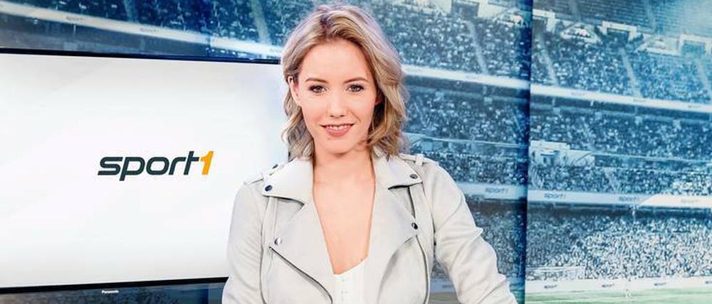 Laura Papendick moderiert auf Sport1 die Sportnachrichten, den „Fantalk“ und ist Co-Moderatorin des Fußball-Talks „Doppelpass“.