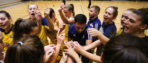 Hand drauf: Die Alba-Frauen sind mit neuen Ambitionen in die Saison gestartet.