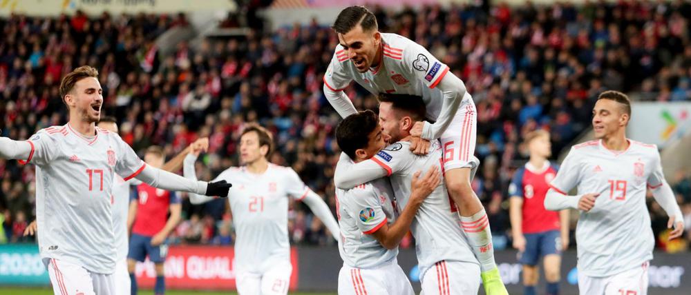 Quali-Jubel. Spanien reichte ein 1:1 in Schweden, um die Teilnahme an der EM zu sichern.