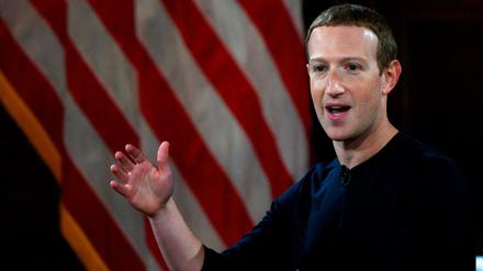 Welches Vertrauen wird Nachrichten in Sozialen Netzwerken wie Mark Zuckerbergs Facebook entgegengebracht? Foto: AFP