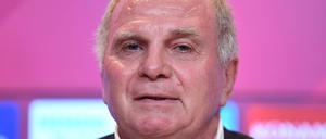 Uli Hoeneß bezeichnet Niklas Süles Verletzung als „Drama“.