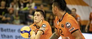 Gut angenommen, ist halb gewonnen. Das klappte für Moritz Reichert (l.) auch in Innsbruck - wenn auch nicht durchgängig.