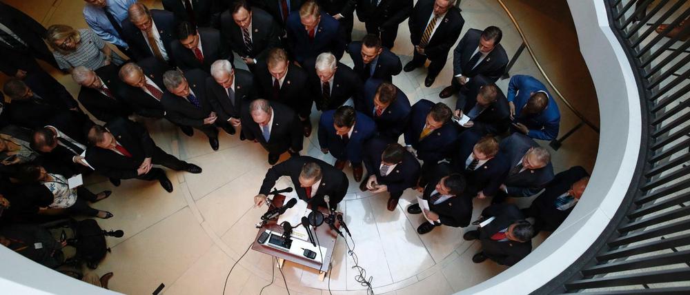 Unerlaubtes Eindringen: US-Republikaner stören eine Ausschusssitzung 