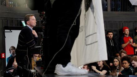 Der Wirtschaftswissenschaftler und AfD-Gründer Bernd Lucke konnte auch am Mittwoch seine Antritts-Vorlesung an der Universität Hamburg nicht halten. 
