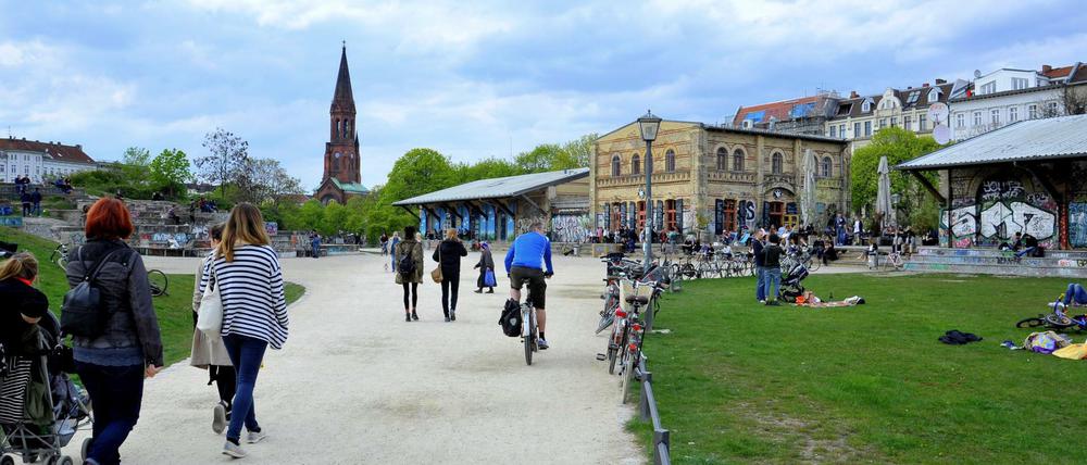 Es gehe nicht nur um Polizei-, sondern auch Gesundheitsmaßnahmen und Sozialarbeit, sagte Herrmann.