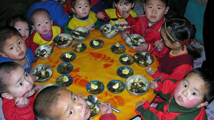 Kinder in Nordkorea (Foto von 2005).