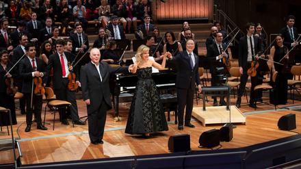 Es wird gefeiert. 20 Jahre West-Eastern Divan Orchestra. Mit tollen Gästen - auf der Bühne, und im Publikum.
