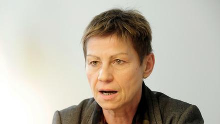 Die Senatsverwaltung von Arbeitssenatorin Elke Breitenbach hat eine Mitarbeiter wegen möglichen Missbrauchs von Geldern entlassen. 