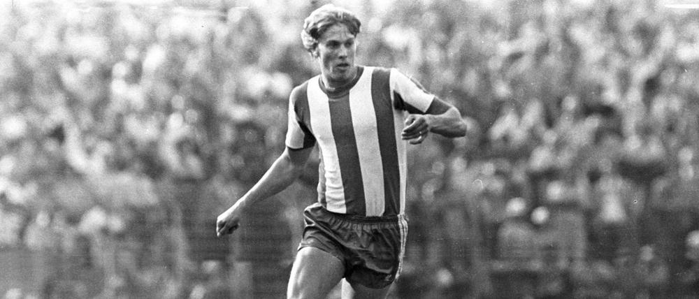 Wolfgang Sidka erzielte das Siegtor. Er spielte von 1971 bis 1980 bei Hertha BSC. Ende der 80er Jahre war er bei Tennis Borussia. 