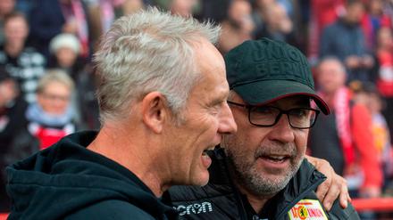 So schnell sieht man sich wieder. Anderthalb Wochen nach dem Ligaspiel treffen Christian Streichs Freiburger im Pokal erneut auf Urs Fischer (rechts) und den 1. FC Union.