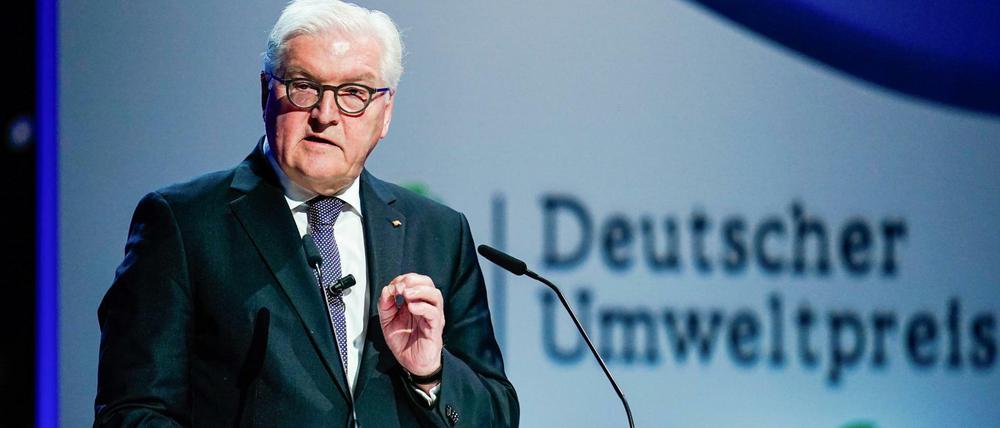 Warnung vor dem Frust: Bundespräsident Frank-Walter Steinmeier spricht bei der Verleihung des Deutschen Umweltpreises im Mannheimer Congress Center Rosengarten.