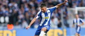 Berlins Vedad Ibisevic (oben) zeigt, wo es langgeht.