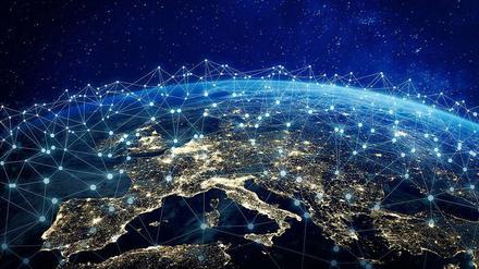 Eng verbunden. Im Kern geht es darum, ein Netzwerk zu bilden, bei dem Unternehmen ihre Daten speichern, miteinander teilen und verarbeiten können.