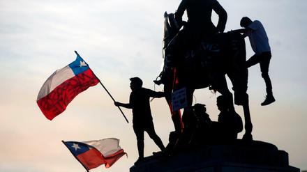 Massenproteste in Chile: Demonstranten in Santiago