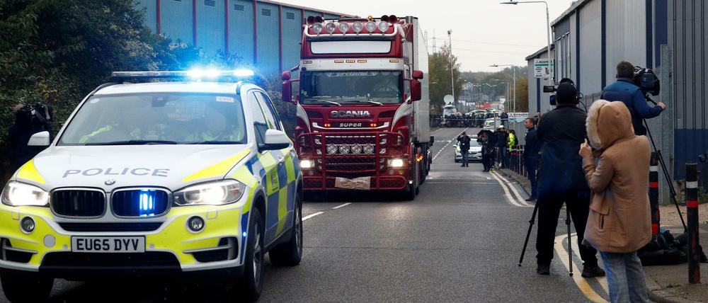 Die Polizei ließ den Lkw am Mittwoch abtransportieren.