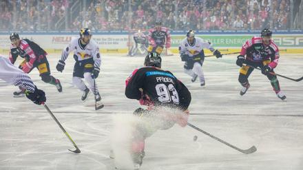 Leo Pföderl will auch in München treffen. 