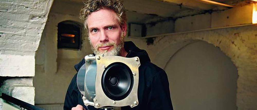 Einzigartig. Die Klänge, die in der Soundinstallation von Raviv Ganchrow zu hören sind, existieren so nur an diesem Ort in Moabit.
