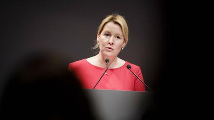 Fast wie eine Lichtgestalt erscheint Franziska Giffey vielen Sozialdemokraten. Allein, sie will nicht um den SPD-Vorsitzend bewerben. 