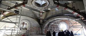 Baustellenrundgang bei der Staatsbibliothek Unter den Linden.