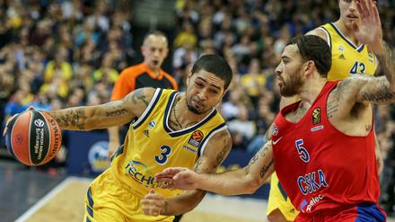In der Euroleague bekommen es Peyton Siva (links) und seine Mitspieler Woche für Woche mit den besten Mannschaften des Kontinents zu tun.