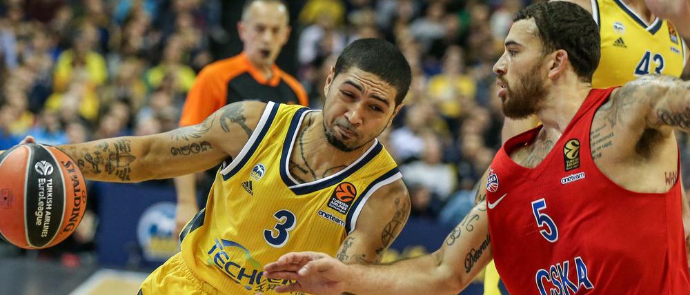 In der Euroleague bekommen es Peyton Siva (links) und seine Mitspieler Woche für Woche mit den besten Mannschaften des Kontinents zu tun.