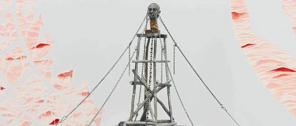 Schwergewicht. Eine von mehreren Installationen Clementes aus der Serie „Watchtowers“.